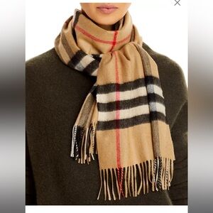 Burberry Classic Check Scarf in Tan and Black NWT